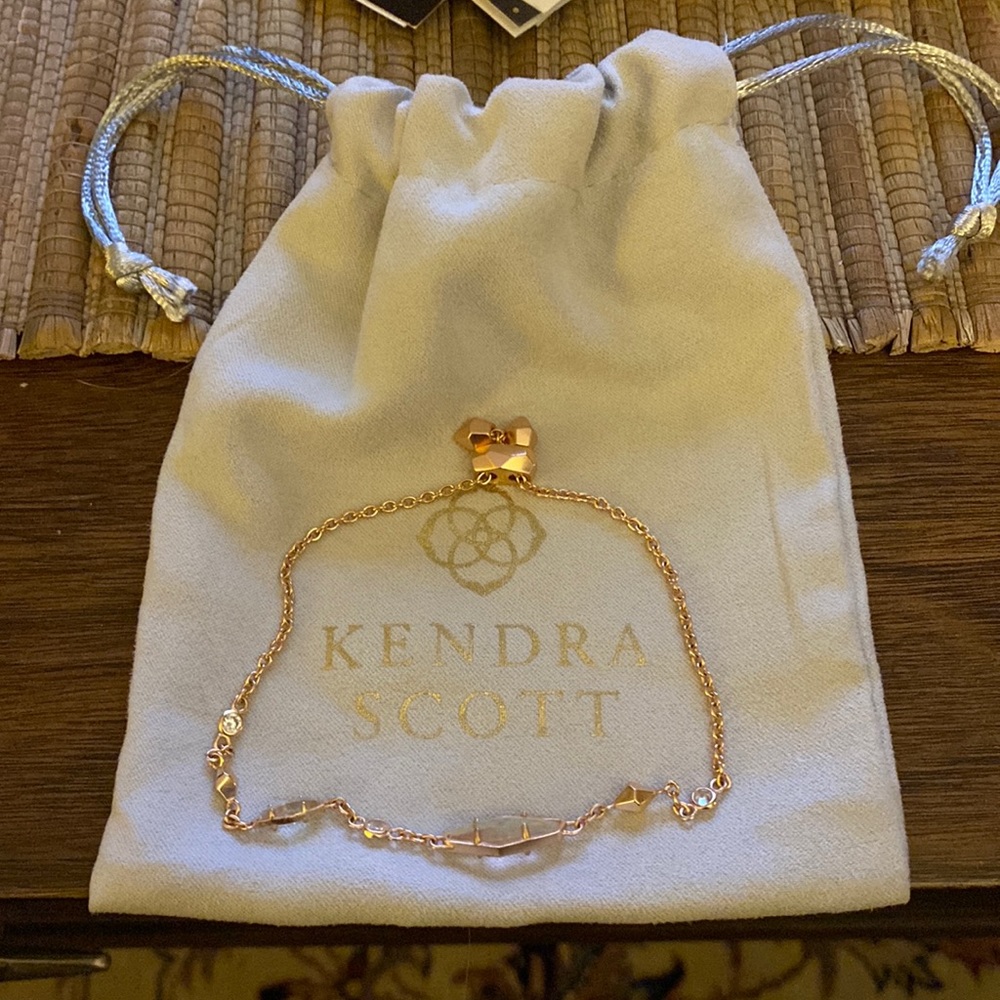 Kendra Scott beautiful bracelet, like new with bag!